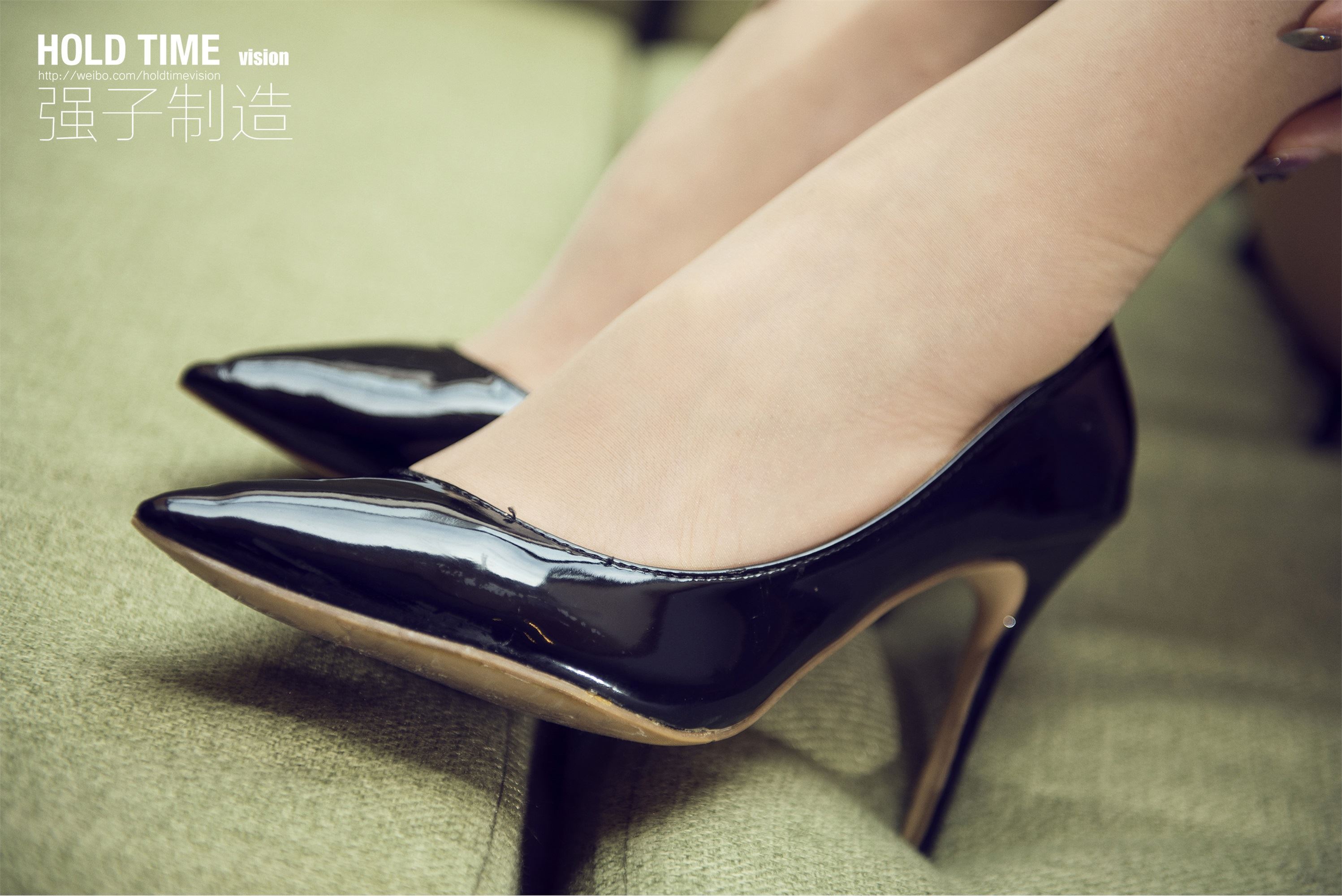 Ligui丽柜 2022.04.13《惬意的玉足》玉儿